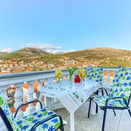 Vittorio Apartman *