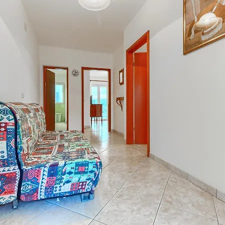 Vittorio Apartment Seget Vranjica