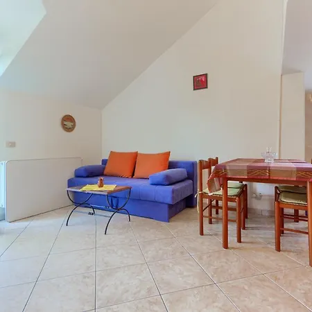 Vittorio Apartman *
